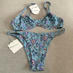 Kulani Kinis Island Breeze bikini set size large